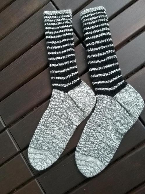 Mooie nieuwe handgebreide warme,dikke Noorse  sokken 37/38, Kleding | Dames, Sokken en Kousen, Nieuw, Ophalen of Verzenden