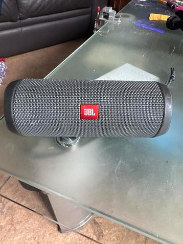JBL Flip Essential 2 Draagbare Luidspreker beschikbaar voor biedingen