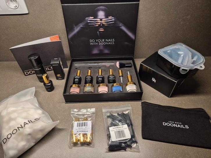 Doonails dipping powder set, Sieraden, Tassen en Uiterlijk, Uiterlijk | Cosmetica en Make-up, Zo goed als nieuw, Handen en Nagels
