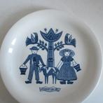 3 ontbijtbordjes met klederdracht, Ophalen of Verzenden, Porselein, Overige stijlen, Bord(en)