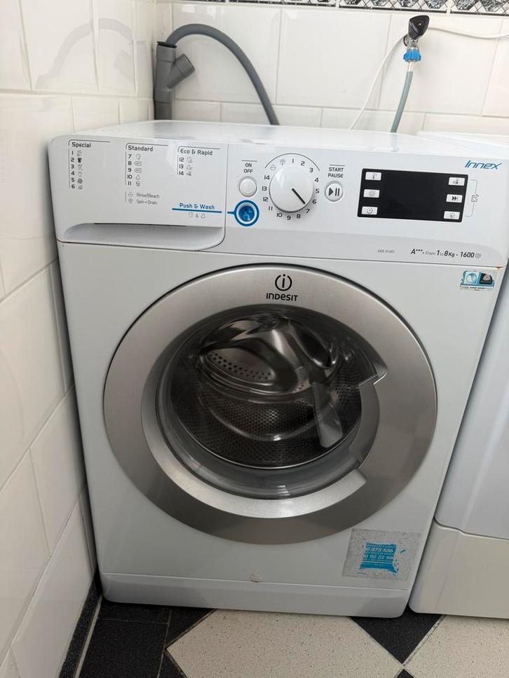 Wasmachine - Indesit XWE 81683, Witgoed en Apparatuur, Wasmachines, Gebruikt, Voorlader, 6 tot 8 kg, 85 tot 90 cm, 1600 toeren of meer