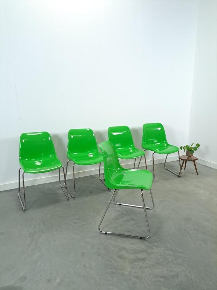 groen kunststof buisframe stoel Starke Zwede, eetkamerstoel, Huis en Inrichting, Stoelen, Gebruikt, Vijf, Zes of meer stoelen