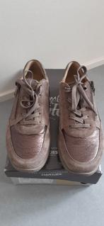 Nieuwe Hartjes dames sneaker, maat7, taupe, Kleding | Dames, Schoenen, Schatjes, Beige, Nieuw, Ophalen of Verzenden