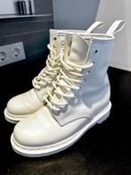 Dr. Martens mono white, Kleding | Dames, Schoenen, Ophalen of Verzenden, Hoge laarzen, Wit, Zo goed als nieuw