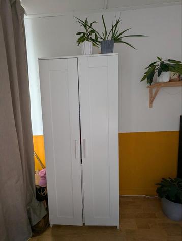Ikea kledingkast beschikbaar voor biedingen