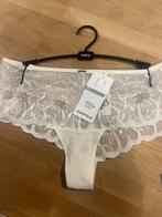 Chantelle string maat 44 42 NIEUW!! Nu €10,-, Kleding | Dames, Ondergoed en Lingerie, Ophalen of Verzenden, String