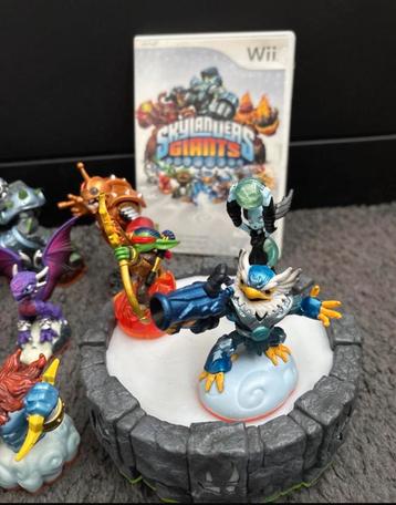 Wii Skylanders Giants + 22 Figuren beschikbaar voor biedingen