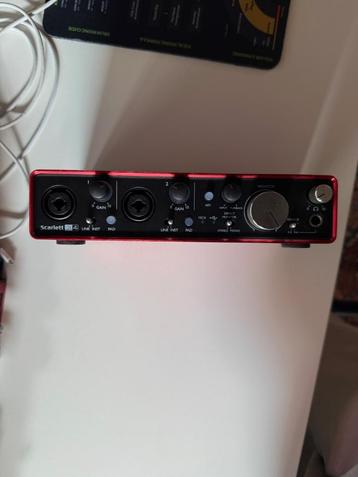Focusrite Scarlett 2i4 2nd Gen beschikbaar voor biedingen