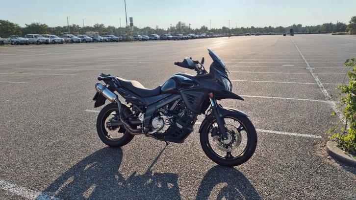 Suzuki V-Strom 650 2013 met leuke opties en extra's, Motoren, Motoren | Suzuki, Particulier, Toermotor, meer dan 35 kW, 2 cilinders