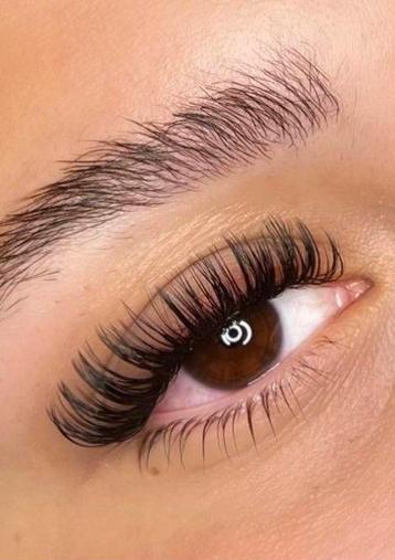 Wimperextensions beschikbaar voor biedingen