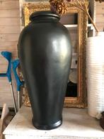Zwarte decoratieve vaas, Huis en Inrichting, Ophalen, Steen, Zwart, Zo goed als nieuw
