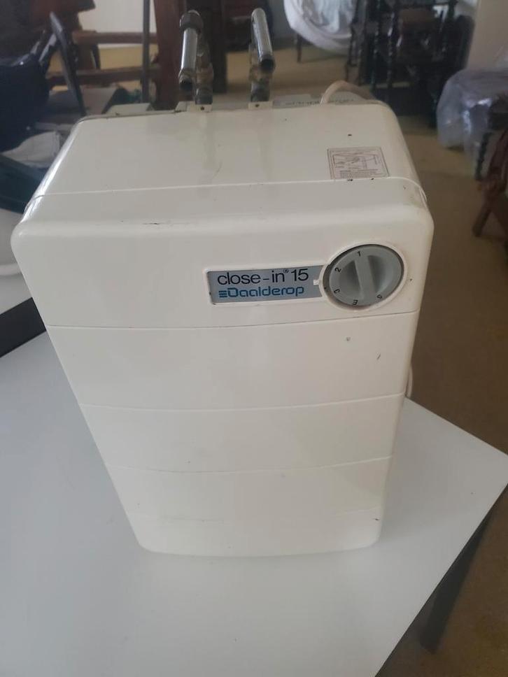 Close-in Boiler 16 Liter - Direct Warm Water!, Doe-het-zelf en Verbouw, Geisers en Boilers, Gebruikt, Boiler, Minder dan 20 liter