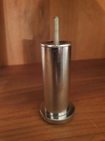 Meubelpootjes metaal chroom 10 cm hoog (M8) 8 stuks beschikbaar voor biedingen
