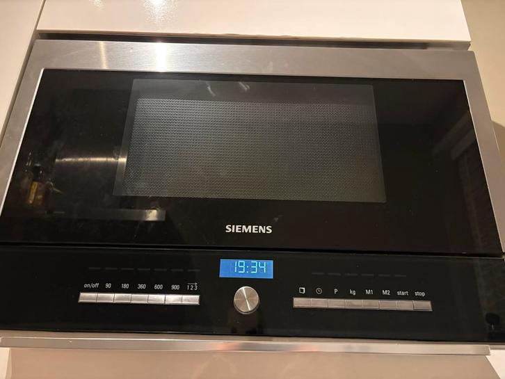 Siemens Magnetron - Zo goed als nieuw!, Witgoed en Apparatuur, Magnetrons, Zo goed als nieuw, Inbouw, Combimagnetron, 45 tot 60 cm