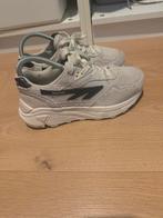 Hi Tec sneakers, Overige kleuren, Ophalen of Verzenden, Sneakers of Gympen, Zo goed als nieuw
