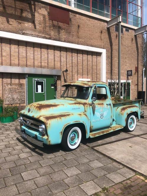 Ford F100 “bourbon Hauler” stepside Shortbed gerestaureerd, Auto's, Oldtimers, Particulier, Ford, Benzine, Overige carrosserieën
