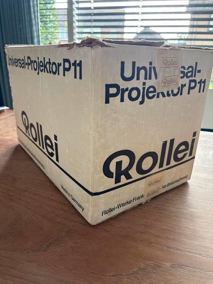 Rollei P11 Universele Projector - Originele Verpakking, Audio, Tv en Foto, Diaprojectors, Gebruikt, Ophalen of Verzenden
