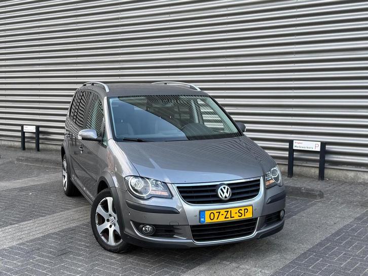 Volkswagen Touran 1.4 TSI Cross DSG (bj 2008) AUTOMAAT|CLIMA, Auto's, Volkswagen, Bedrijf, Te koop, Touran, ABS, Airbags, Airconditioning