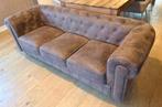 Chesterfield bank 3-zits Bruin Vintage suede Leer, Huis en Inrichting, Banken | Bankstellen, Ophalen, Chesterfield, Driepersoons