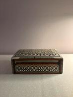 Vintage Egyptische mozaiek sieradendoos parelmoer ingelegd, Verzenden