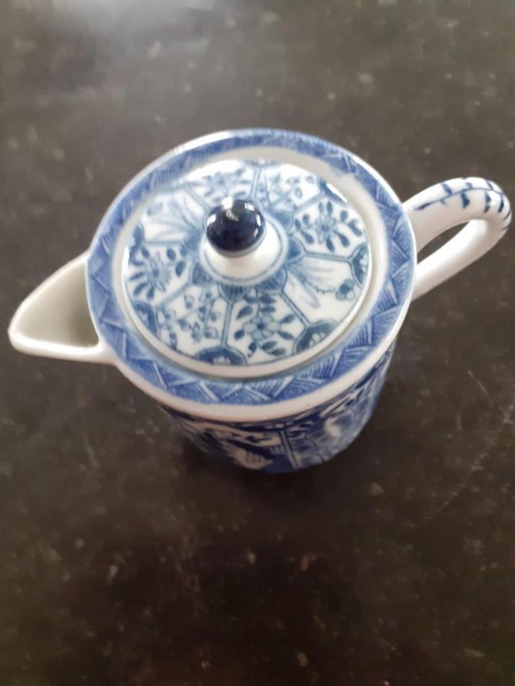 lieflijk chinees potje, Antiek en Kunst, Antiek | Porselein, Ophalen of Verzenden