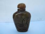 Chinese antieke jade snuiffles met snijwerk(#2728), Ophalen of Verzenden