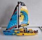 Lego technic racing yacht., Ophalen, Zo goed als nieuw