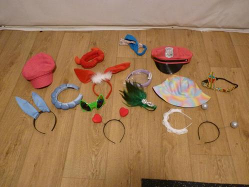 Diverse hoofdbedekking voor carnaval e.d. nog in nieuwstaat!, Kleding | Dames, Hoeden en Petten, Zo goed als nieuw, Pet, One size fits all