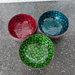 Kokosnootschalen met mozaïk, Ophalen of Verzenden, Overige materialen, Overige stijlen