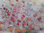 Bulk partij met 750 zakjes acryl kralen en hangers. Gehele p, Ophalen of Verzenden, Nieuw, Kraal