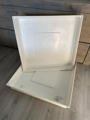 Wasmachine lekbak beschikbaar voor biedingen