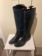 Donkerblauwe leren laarzen maat 37, Kleding | Dames, Schoenen, Hoge laarzen, Blauw, Ophalen of Verzenden, Zo goed als nieuw