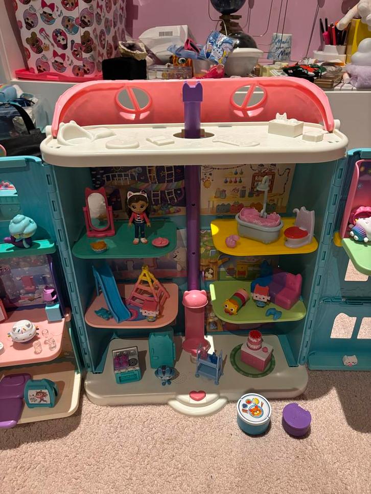 Gabby's Dollhouse Poppenhuis Compleet met Doos, Kinderen en Baby's, Speelgoed | Poppenhuizen, Zo goed als nieuw, Poppenhuis, Ophalen