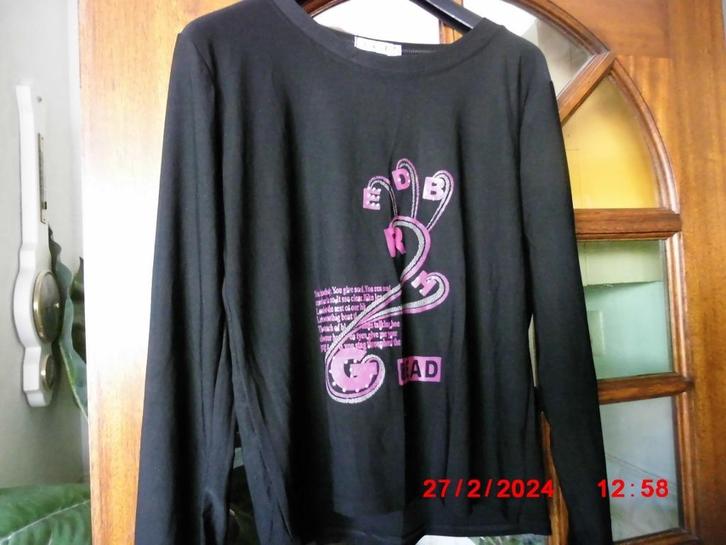 LEUK ZWART SHIRTMET PRINT MAAT XXXL, Kleding | Dames, Grote Maten, Zo goed als nieuw, Shirt of Top, Zwart, Ophalen