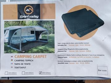 Tent tapijt 500 x 250 cm , 1 vakantie gebruikt beschikbaar voor biedingen