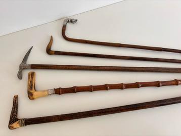 Antieke wandelstokken beschikbaar voor biedingen