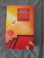 Nicci French - Dinsdag voorbij - Thriller, Ophalen of Verzenden, Gelezen, Nicci French, Nederland