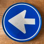 Metalen aanwijzing pijl reflecterend Ø40,5cm, Ophalen of Verzenden, Zo goed als nieuw