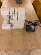 Singer S0110L Lockmachine - Perfect voor uw projecten!, Ophalen, Gebruikt, Singer, Kingloop