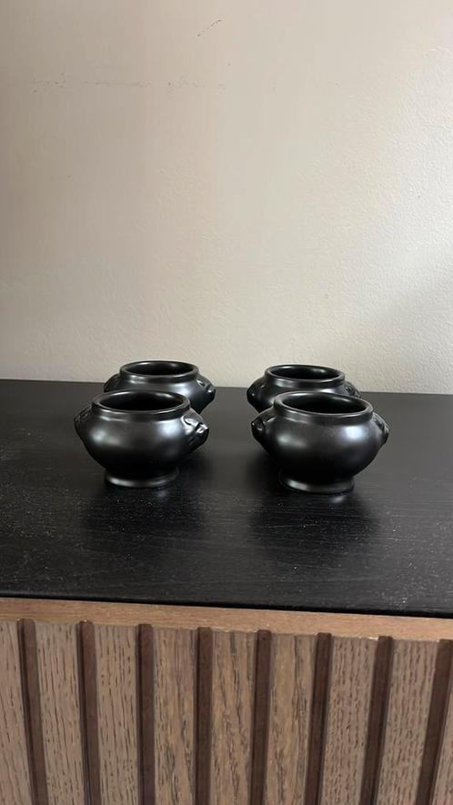 Set van 4 zwarte amuse bakjes met leeuwenkoppen – Intermezzo, Huis en Inrichting, Keuken | Servies, Zo goed als nieuw, Overige stijlen