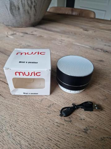 MUSIC mini s speaker NIEUW (meerdere beschikbaar) beschikbaar voor biedingen