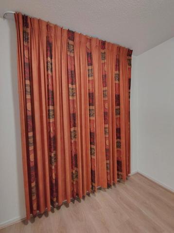 Gordijnen hxb: 240 x 540 en 240 x 240 beschikbaar voor biedingen