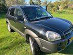 Hyundai Tucson 2.0 I 2WD 2004 Zwart Lage KM Stand!, Stof, 74 €/maand, 4 cilinders, Zwart
