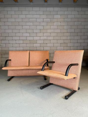 Vintage Arflex T-line bank en fauteuil by Burkhard Vogtherr beschikbaar voor biedingen