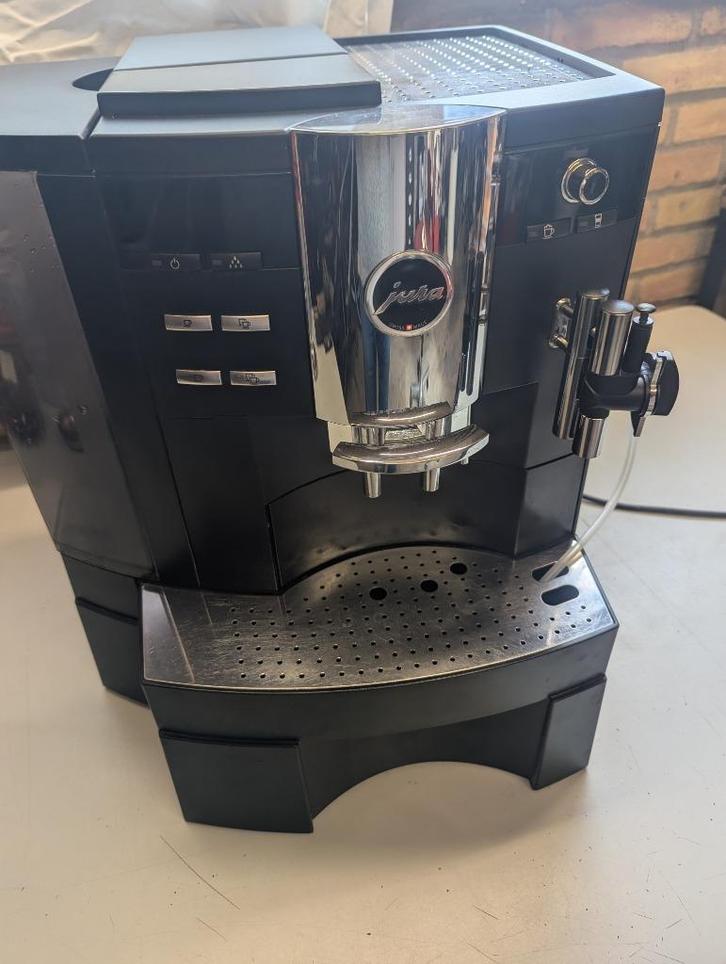 Jura koffiemachine Xs 90 OT, Witgoed en Apparatuur, Koffiezetapparaten, Gebruikt, Gemalen koffie, Koffiebonen, Koffiemachine, 10 kopjes of meer