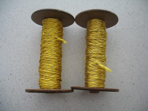 Houten Klos + 20 M. Geel Touw Goud Accent  Set van 2 Vintage, Antiek en Kunst, Curiosa en Brocante, Ophalen of Verzenden
