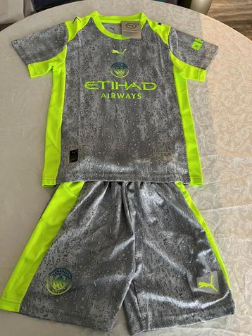 M.City derde tenue 25/26 maat 140 t/m 164 beschikbaar voor biedingen