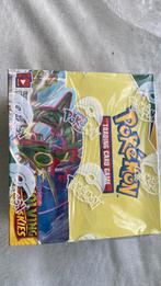 Evolving skies Pokémon booster box, Hobby en Vrije tijd, Verzamelkaartspellen | Pokémon, Verzenden, Zo goed als nieuw