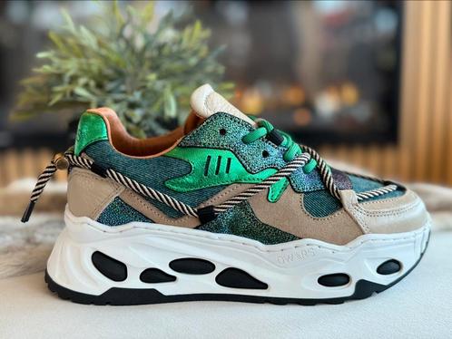 DWRS Saturnus green, Kleding | Dames, Schoenen, Zo goed als nieuw, Sneakers of Gympen, Groen, Ophalen of Verzenden