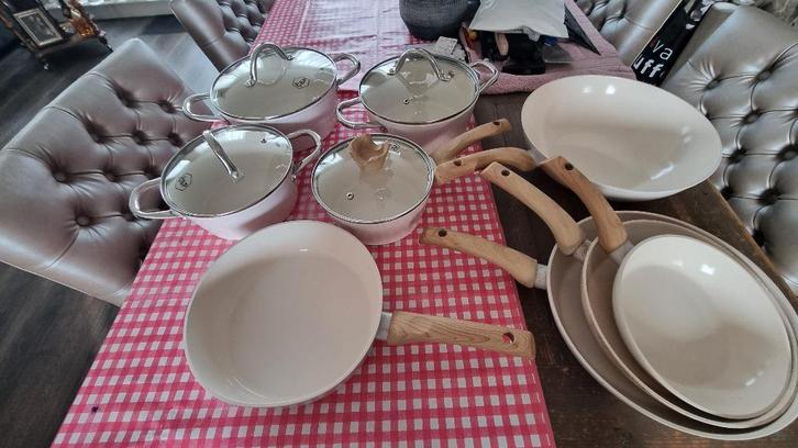 pannenset, Huis en Inrichting, Keuken | Potten en Pannen, Zo goed als nieuw, Pannenset, Overige materialen, Ophalen